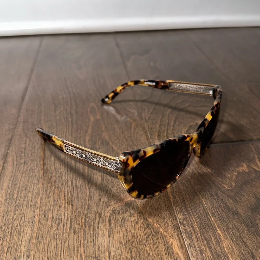 Brighton Tortoiseshell Cat-Eye Sunglasses with Dark Brown Lenses - Picture 3 of 9
